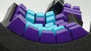 Black Dactyl w/ 67g Zealios and Purple/Blue SA Keycaps